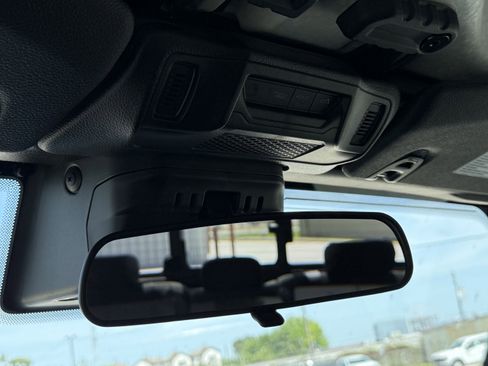 New 2025 Jeep Gladiator Willys image 25