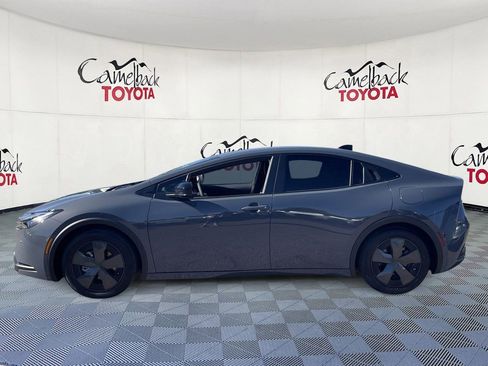 New 2026 Toyota Prius Plug-In Hybrid FWD image 4