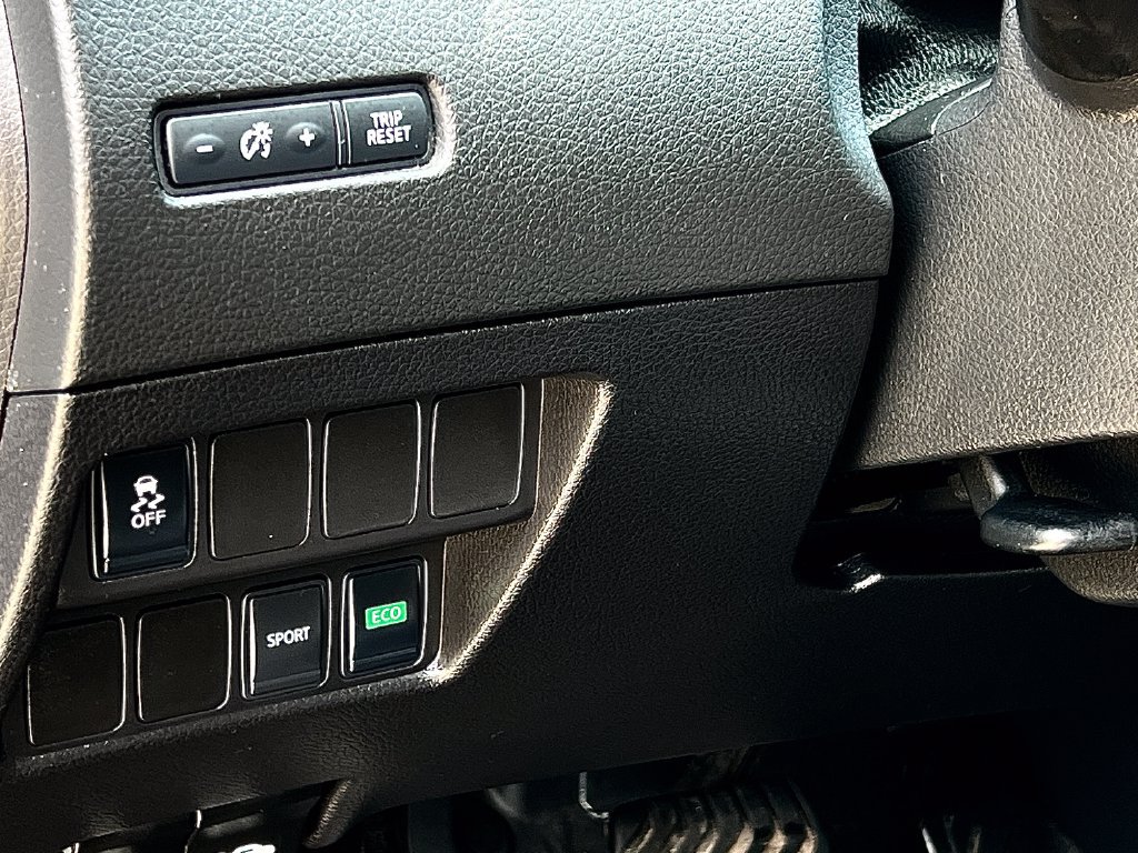 Used 2017 Nissan Rogue S FWD image 7