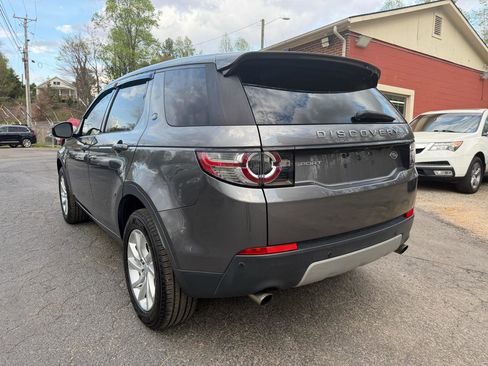 Used 2016 Land Rover Discovery Sport HSE image 3