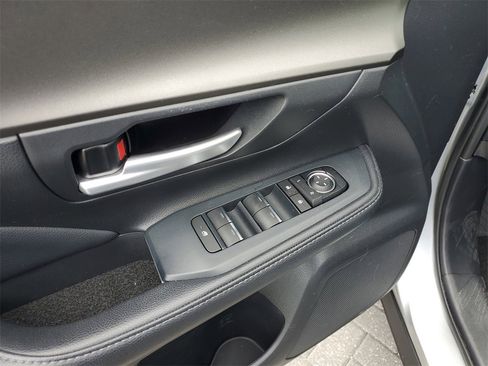 Used 2024 Toyota Grand Highlander XLE image 22