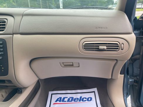 Used 2005 Ford Taurus SE FWD image 28