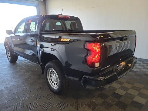 Used 2023 Chevrolet Colorado W/T image 2