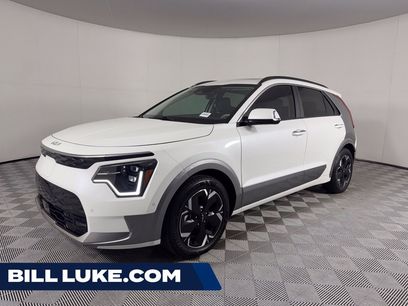 Used 2023 Kia Niro Wave w/ Wave Preserve Package