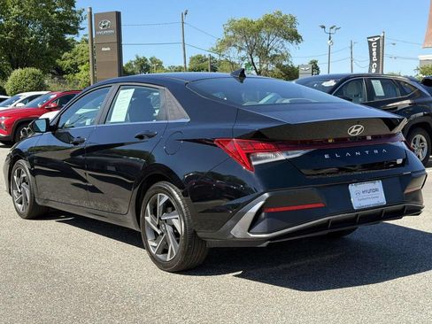 Certified 2024 Hyundai Elantra SEL w/ Convenience Package FWD image 6