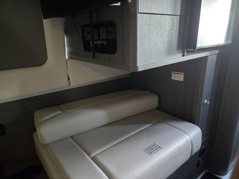 Used 2021 Mercedes-Benz Sprinter 2500 image 18