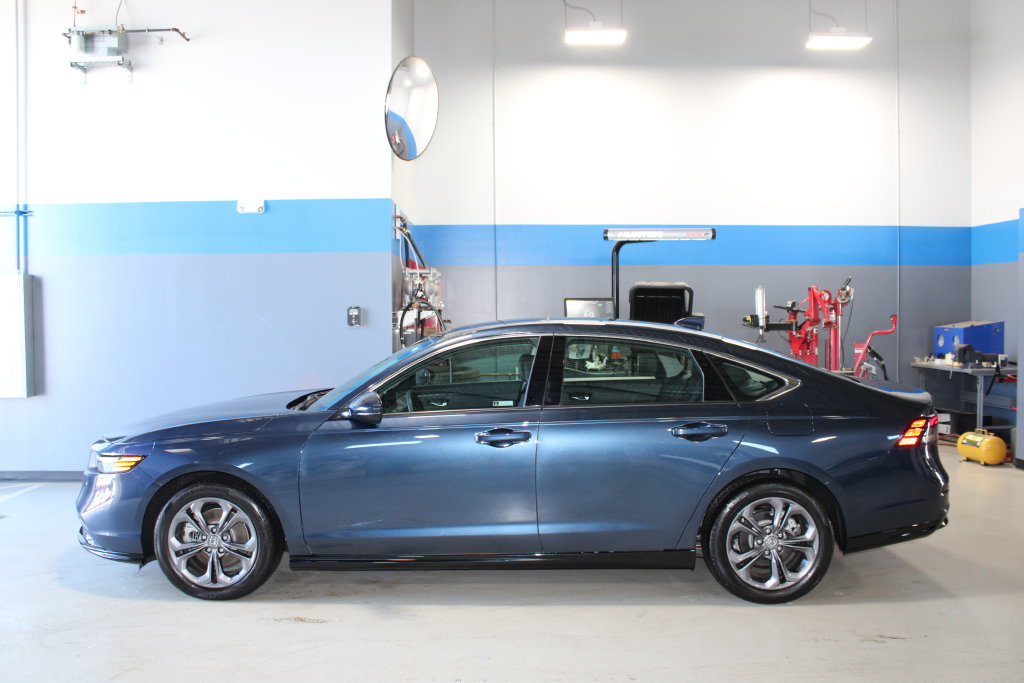 Certified 2025 Honda Accord EX-L image 8