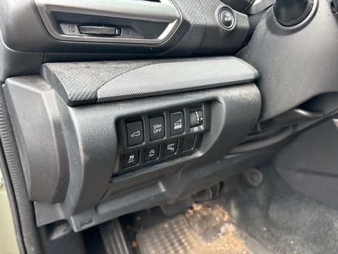 Used 2021 Subaru Forester Limited AWD/4WD image 17
