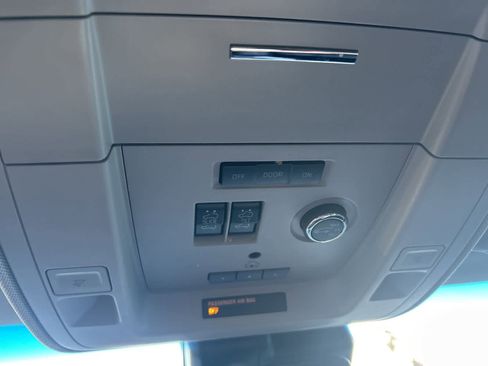 Used 2018 GMC Yukon SLT w/ Open Road Package image 52