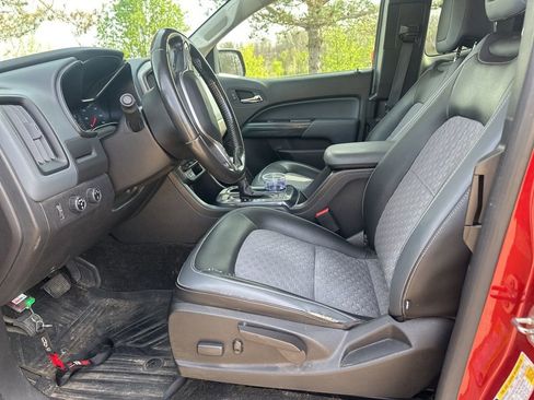 Used 2015 Chevrolet Colorado Z71 image 6