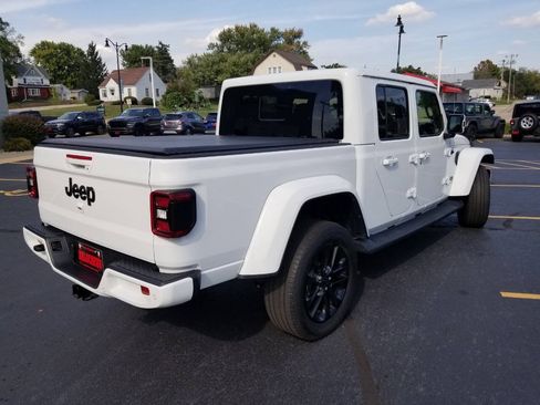Used 2021 Jeep Gladiator Overland AWD/4WD image 10