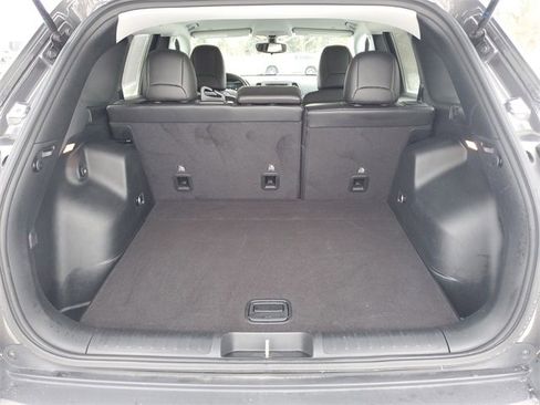 Used 2020 Jeep Cherokee Trailhawk w/ Cold Weather Group image 10