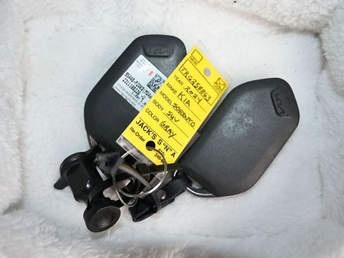 Used 2024 Kia Sorento S FWD image 22