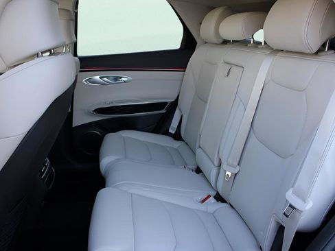 New 2026 Genesis GV70 2.5T image 14