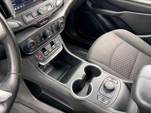 Used 2021 GMC Terrain SLE w/ Driver Convenience Package image 15