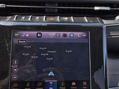 Used 2022 Jeep Grand Cherokee Overland w/ Luxury Tech Group IV image 27