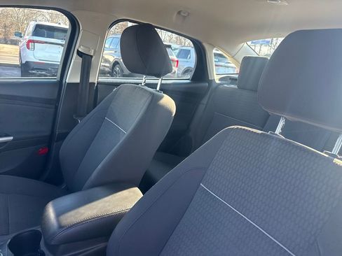 Used 2012 Ford Focus SEL w/ SEL/Titanium Winter Pkg image 21