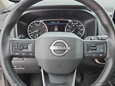 Used 2025 Nissan Rogue SV AWD/4WD image 19