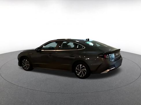 Used 2026 Hyundai Sonata Blue FWD image 15