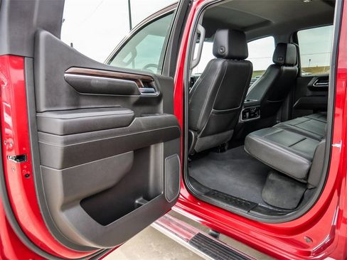 Used 2023 GMC Sierra 1500 SLT w/ SLT Convenience Package image 25