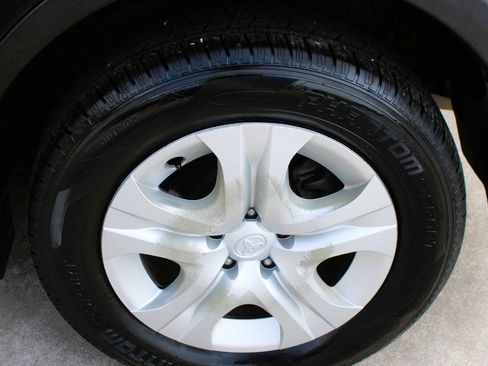 Used 2014 Toyota RAV4 LE FWD image 13