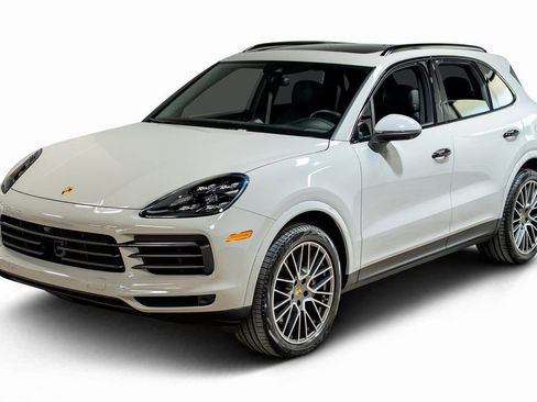 Used 2022 Porsche Cayenne S Platinum AWD/4WD image 27