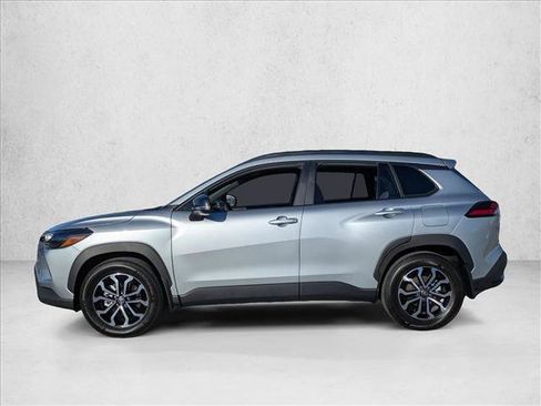 Used 2026 Toyota Corolla Cross SE image 9