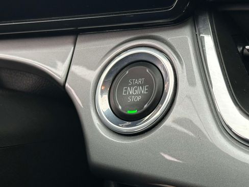 Used 2024 Chevrolet Trax LT w/ Driver Confidence Package FWD image 23