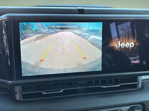 Used 2024 Jeep Wrangler Willys image 26