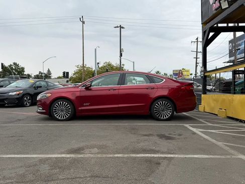 Used 2017 Ford Fusion Energi Titanium FWD image 8