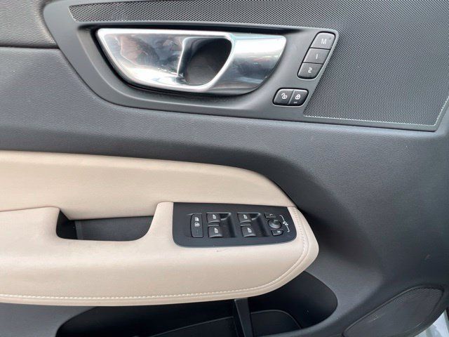 Used 2026 Volvo XC60 B5 Plus AWD/4WD image 27