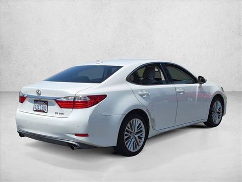 Used 2013 Lexus ES 350 w/ Luxury Pkg FWD image 5
