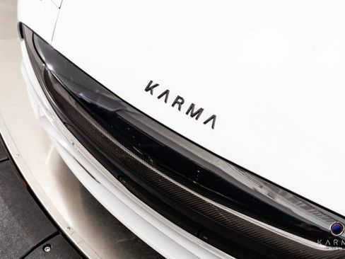 New 2025 Karma Revero Luxury image 9