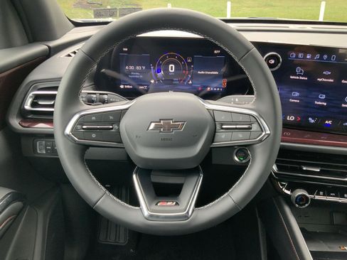 New 2026 Chevrolet Traverse Z71 w/ Driver Confidence Package image 18