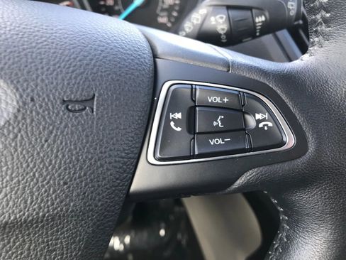 Used 2018 Ford Escape Titanium image 17