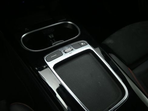 Used 2024 Mercedes-Benz CLA 250 image 18