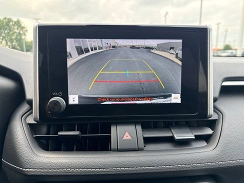Certified 2023 Toyota RAV4 LE AWD/4WD image 22