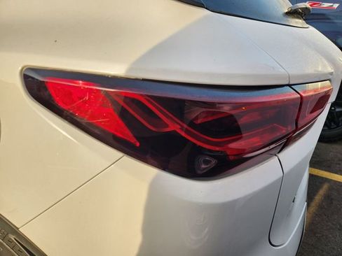 Used 2024 Chevrolet Blazer LT w/ Convenience Package image 5