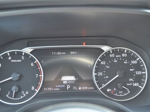 Used 2024 Nissan Rogue SV image 10