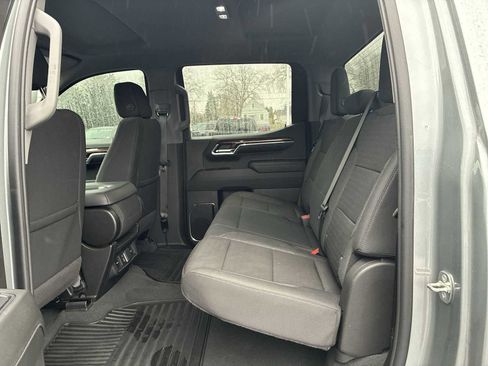 Used 2024 Chevrolet Silverado 1500 LT image 25