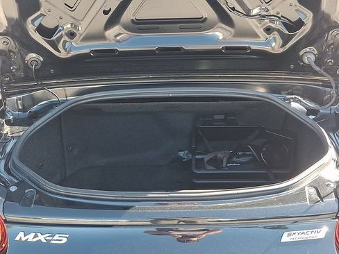 Used 2017 MAZDA MX-5 Miata RF Grand Touring RWD image 28