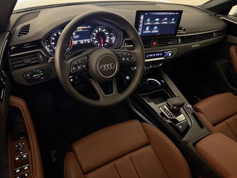 Used 2023 Audi A4 2.0T Premium w/ Convenience Package image 4