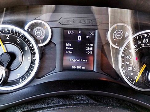 Used 2021 RAM 2500 Tradesman w/ Chrome Appearance Group image 18