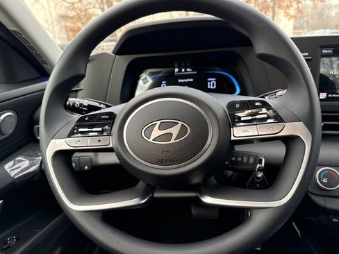 New 2026 Hyundai Elantra SE w/ Cargo Package image 20