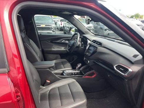 Used 2021 Chevrolet TrailBlazer RS w/ Sun and Liftgate Package AWD/4WD image 10