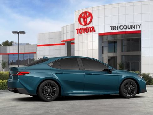 New 2026 Toyota Camry SE FWD image 11