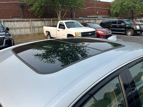 Used 2019 Cadillac CTS Luxury RWD image 9