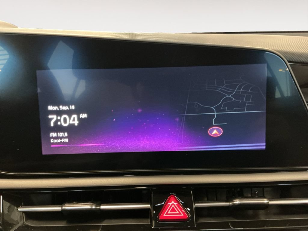 Used 2024 Kia Niro Wave w/ Wave Preserve Package FWD image 21