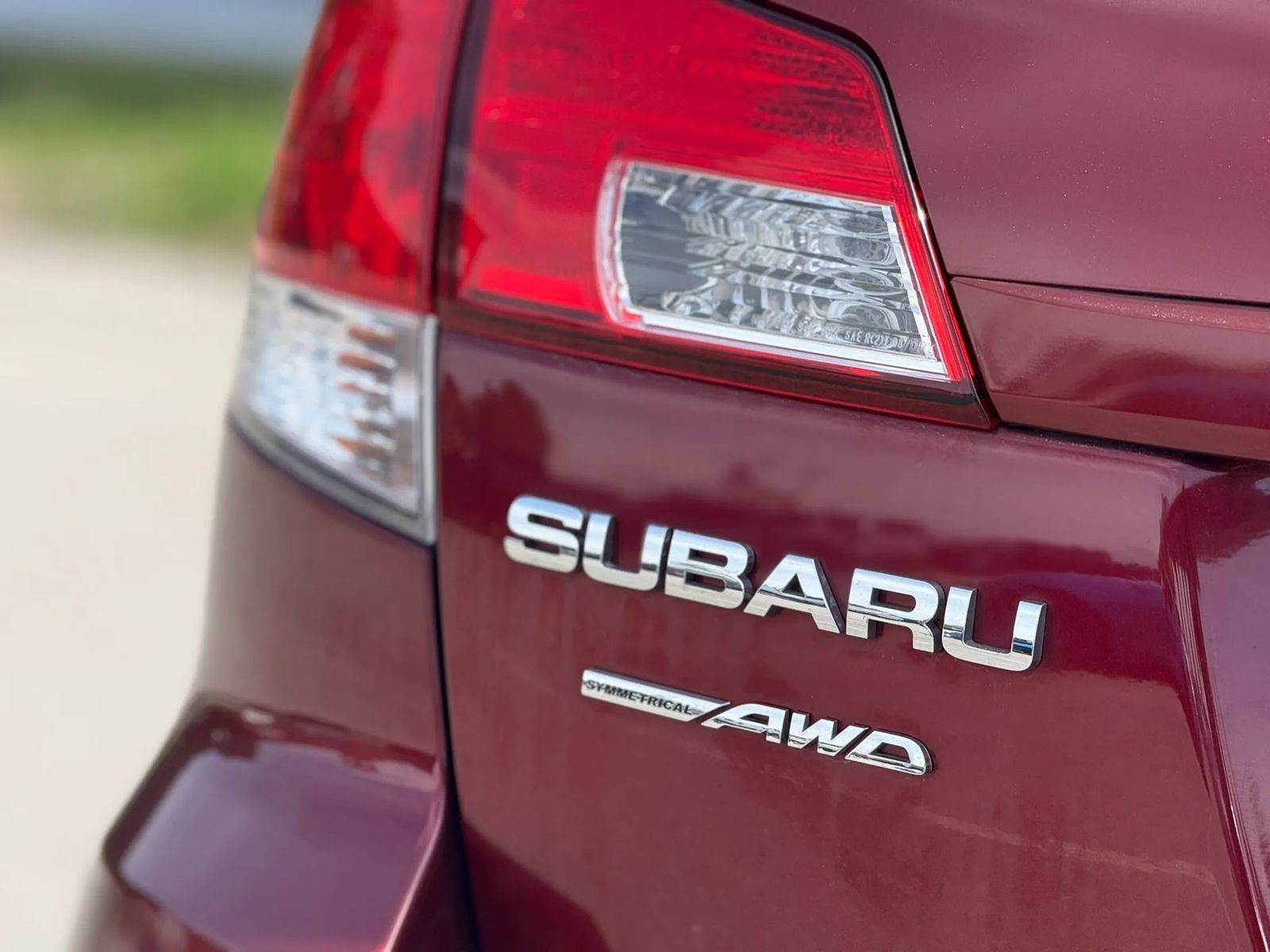 Used 2011 Subaru Outback 2.5i AWD/4WD image 8