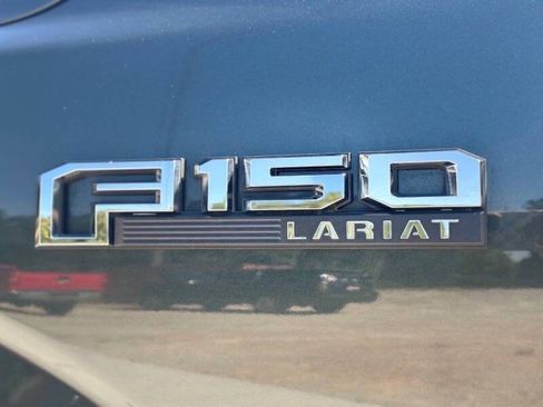 Used 2015 Ford F150 Lariat image 30